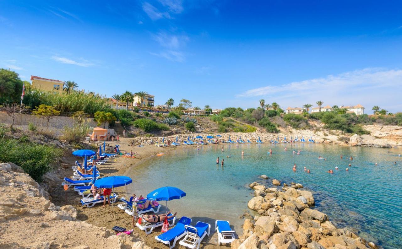 Blue Water Bay Villas Paralimni Luaran gambar