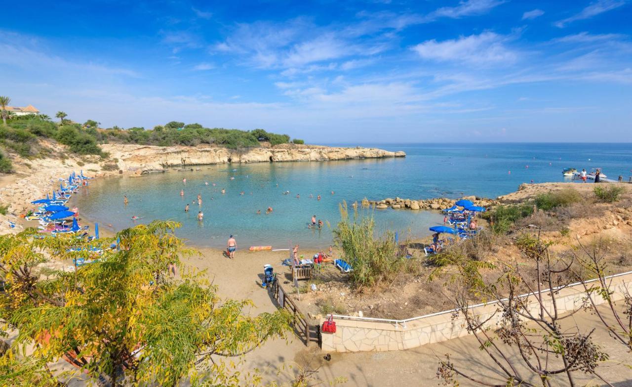 Blue Water Bay Villas Paralimni Luaran gambar