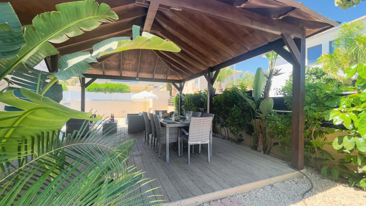 Blue Water Bay Villas Paralimni Luaran gambar