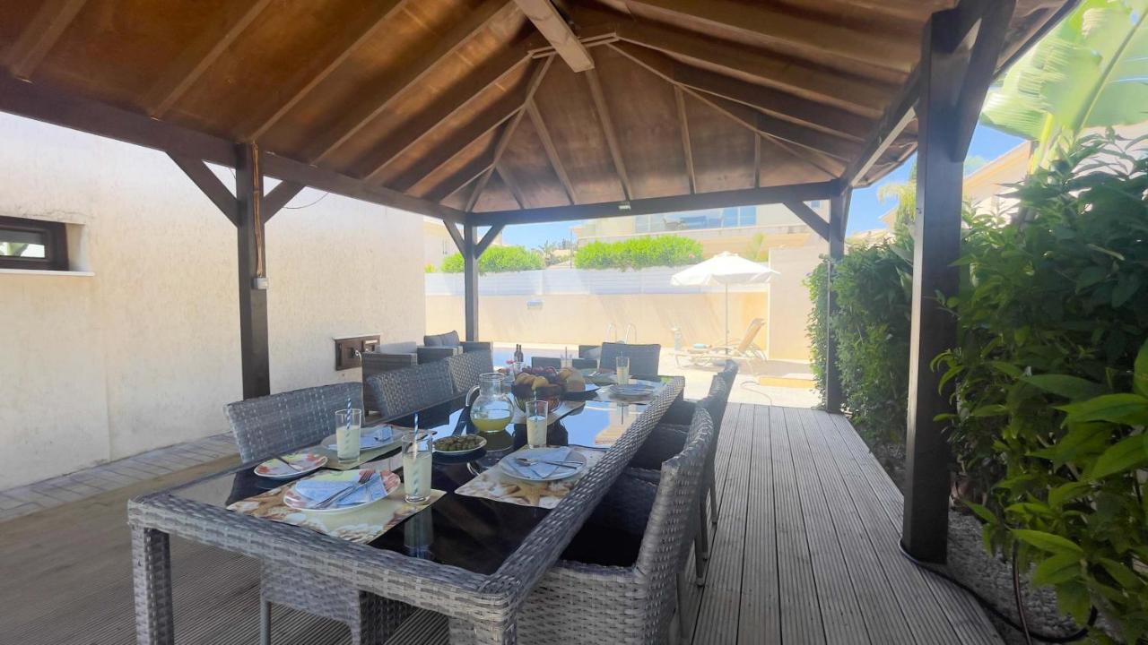 Blue Water Bay Villas Paralimni Luaran gambar