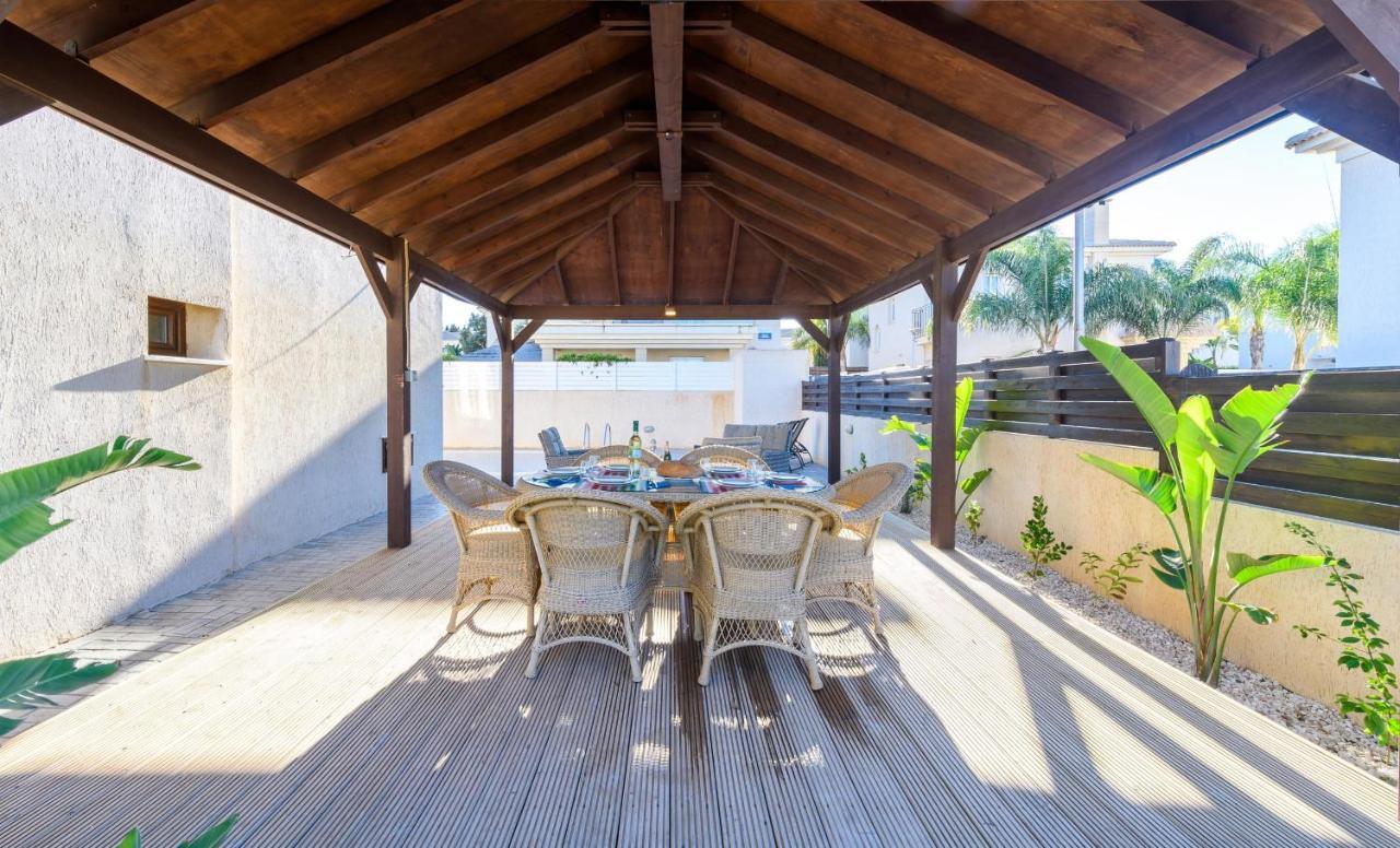 Blue Water Bay Villas Paralimni Luaran gambar